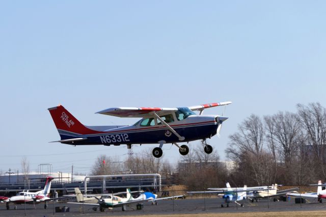Cessna Skyhawk (N63312)