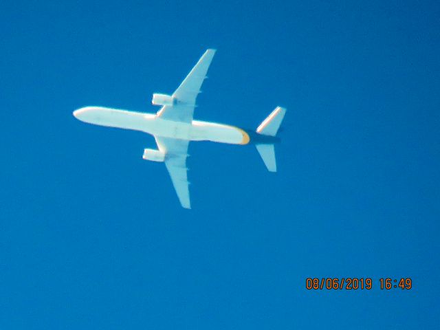 Boeing 757-200 (N440UP)