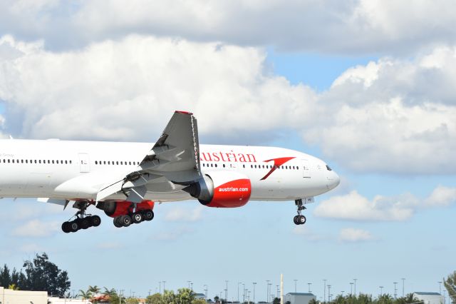 Boeing 777-200 (OE-LPD)