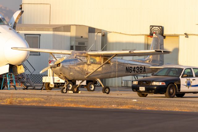 Cessna Skylane (N6438A)