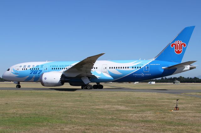 Boeing 787-8 (B-2732)