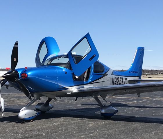 Cirrus SR-22 (N925LC)