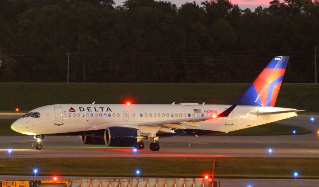 N128DU — - Delta A220 taxiing to RWY 18L for a flight to Boston.