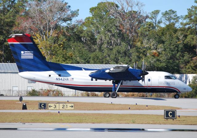 de Havilland Dash 8-100 (N942HA) - Rolling runway 3 - 11/27/10