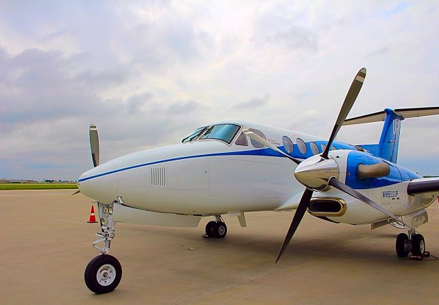 Beechcraft Super King Air 350 (N805UP)