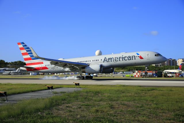 Boeing 757-200 (N188AN) - American Airlines N188AN landing at St Maarten