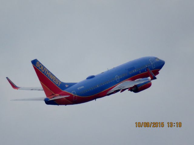 Boeing 737-700 (N734SA)