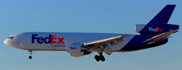 McDonnell Douglas DC-10 (N562FE) - phoenix sky harbor international airport 05MAY20