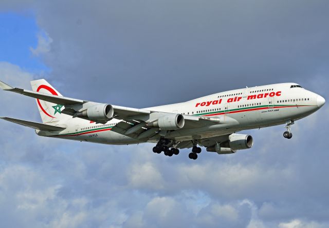 Boeing 747-400 —