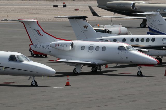 Embraer Phenom 100 (N575JS)