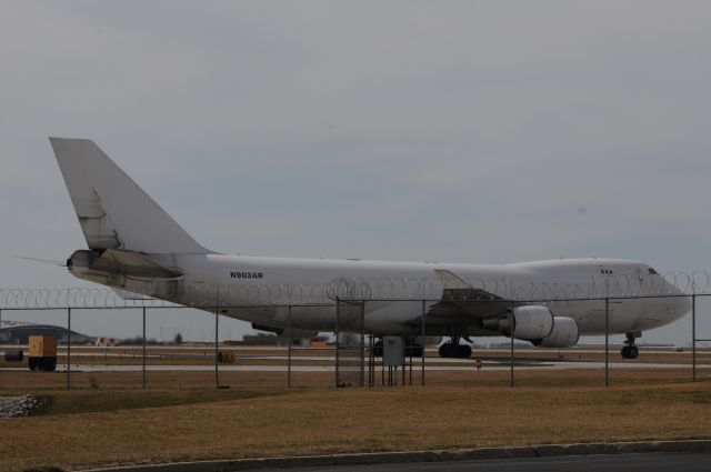 Boeing 747-400 (N903AR)