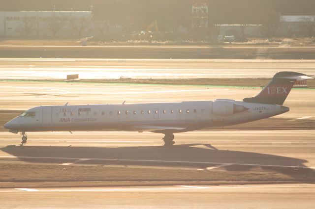 Canadair Regional Jet CRJ-700 (JA07RJ)