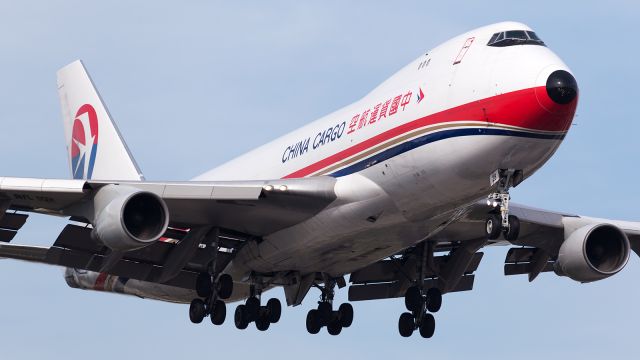 Boeing 747-400 (B-2428) - Cargo King Two Thirty Three Heavy, approaching runway nine right, Atlanta.