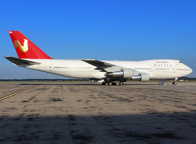 Boeing 747-200 (N706BL)