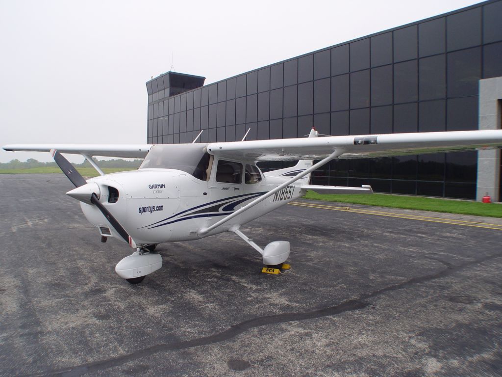 Cessna Skyhawk (N18551)