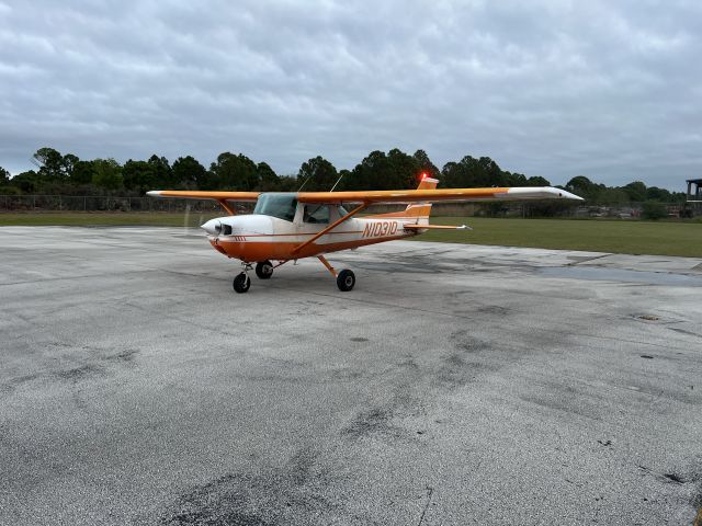 Cessna Commuter (N10310)