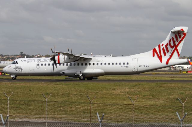 ATR ATR-72 (VH-FVU)