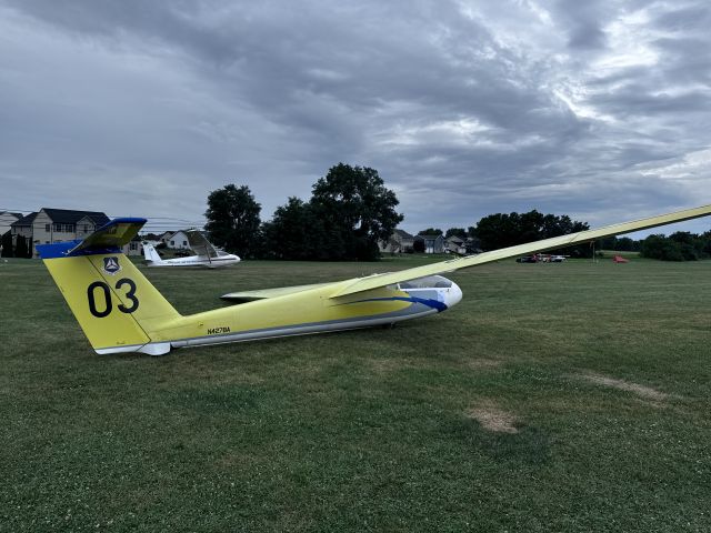 N427BA — - CAP’s L-23 Super Blanik Glider sporting former USAF Academy paint is positioned for towing at a CAP National Glider Academy