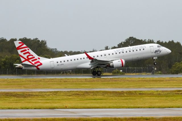 Embraer ERJ-190 (VH-ZPH)