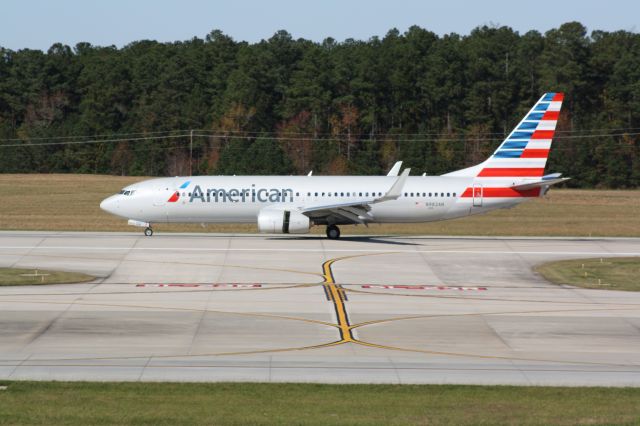 Boeing 737-800 (N982AN) - N982AN reversers deployed on runway 23R
