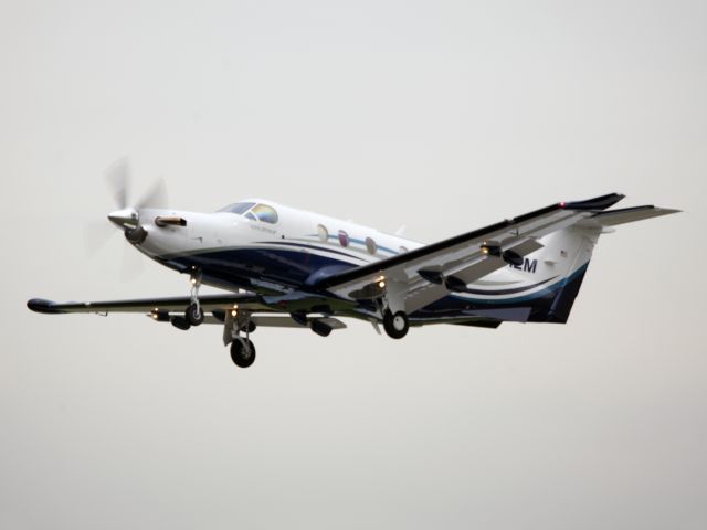 Pilatus PC-12 (N711ZM) - Take off runway 26.