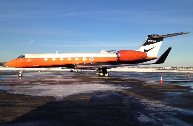 Gulfstream Aerospace Gulfstream V (N1972N) - Founded in 1972 - NIKE Air !