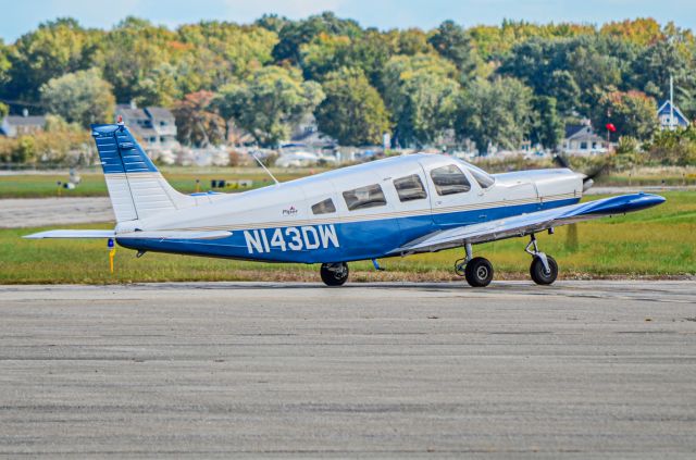 Piper Saratoga (N143DW)