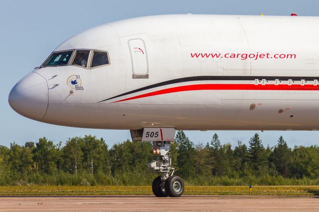 Boeing 757-200 (C-GCJT)