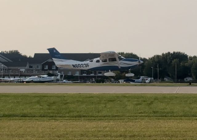 Cessna 206 Stationair (N6023F) - Landing at AirVenture 2024