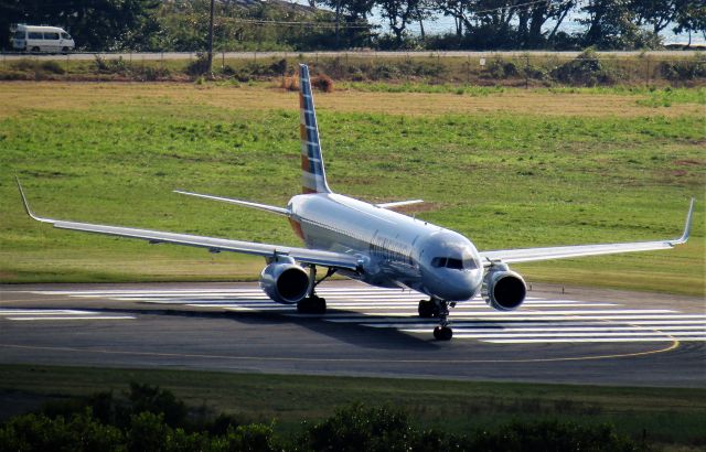 Boeing 757-200 (N192AN)