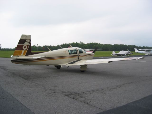 Mooney M-20 (N9680G) - Mooney 201