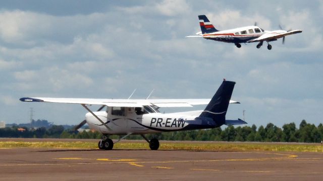 Cessna 152 (PR-EAW)