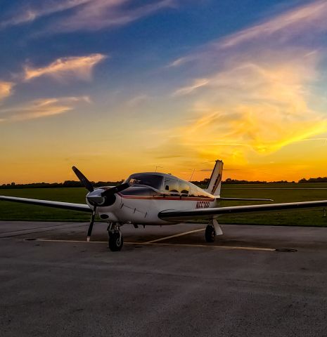 Piper PA-24 Comanche (N6538P) - The $100 hamburger machine hard at work!