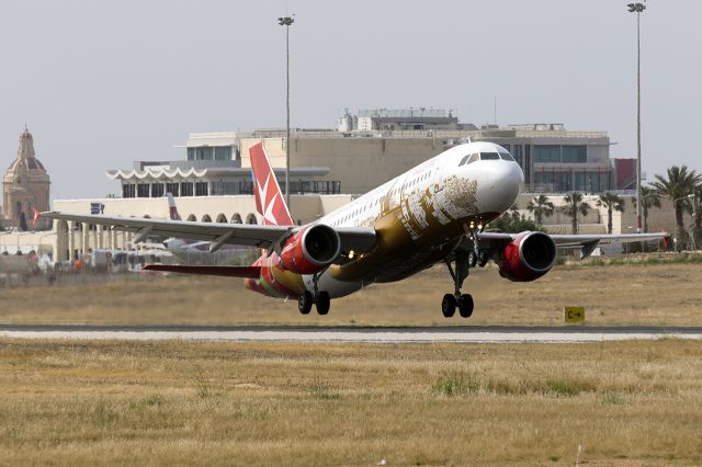 Airbus A320 (9H-AEO)