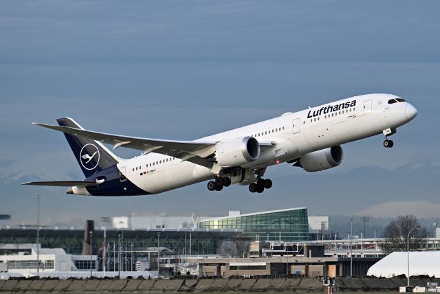 Boeing 787-9 Dreamliner (D-ABPA)