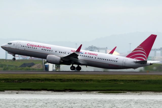 Boeing 737 MAX 9 (HP-9926CMP)