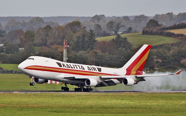 Boeing 747-400 (N705CK) - kalitta air b747-4f n705ck landing at shannon 1/10/18.