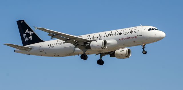 Airbus A320 (C-FDRK) - Air Canada A320 C-FDRK Star Alliance 