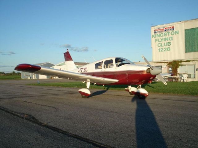 Piper Cherokee (C-GTBD)