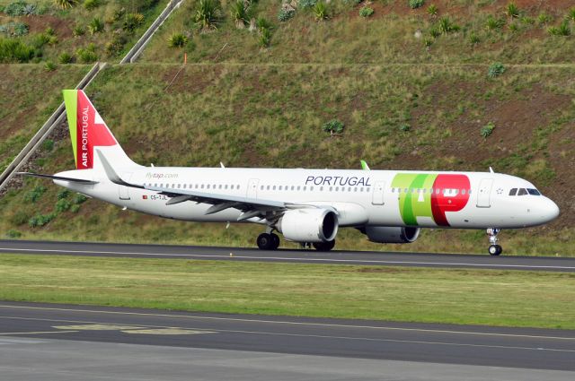 Airbus A321neo (CS-TJL) - Departing