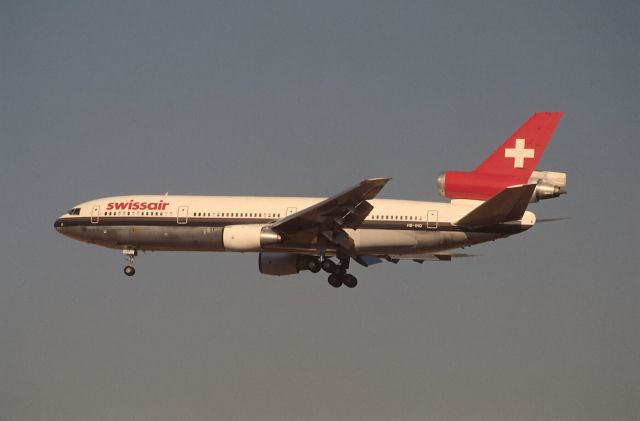 McDonnell Douglas DC-10 (HB-IHO) - Final Approach to Narita Intl Airport Rwy34 on 1989/02/05