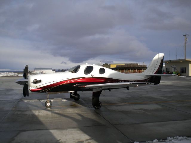 Lancair Evolution (N925DW)