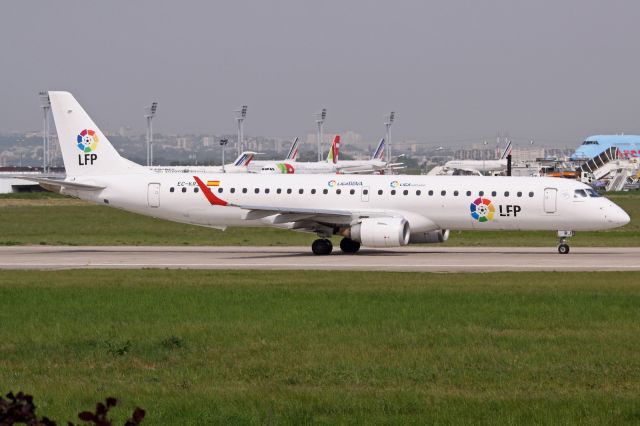 EMBRAER 195 (EC-KRJ) - "LFP ligue de Football Professionnel Espagnol" livery