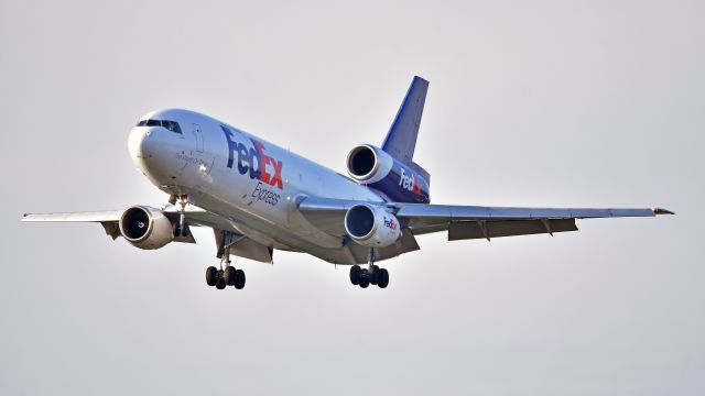 McDonnell Douglas DC-10 (N560FE) - FedEx Express McDonnell Douglas DC-10 (N560FE) arrives at KRDU Rwy 23R on 6/13/2018 at 7:00 pm.