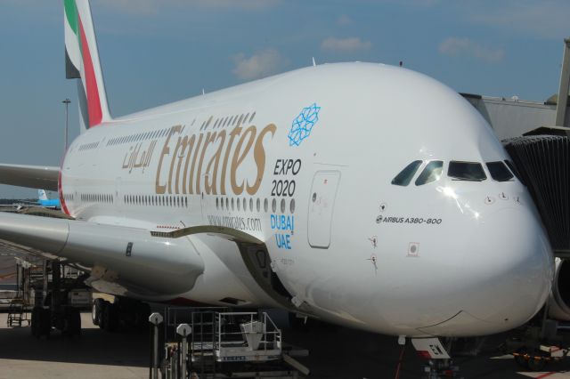 Airbus A380-800 — - Amsterdam -> Dubai