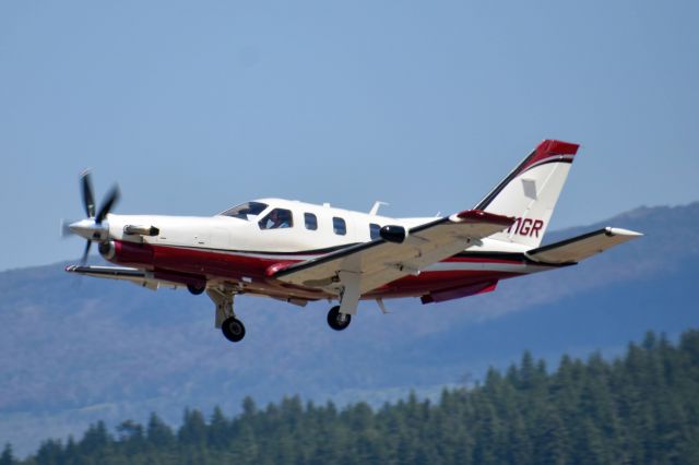 Socata TBM-700 (N211GR)