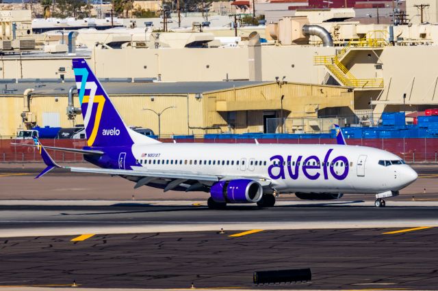 Boeing 737-800 (N801XT) - An Avelo Airlines 737-800 landing at PHX on 2/10/23 during the Super Bowl rush. Taken with a Canon R7 and Canon EF 100-400 II L lens.