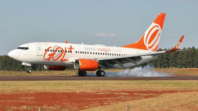 Boeing 737-700 (PR-GEE)