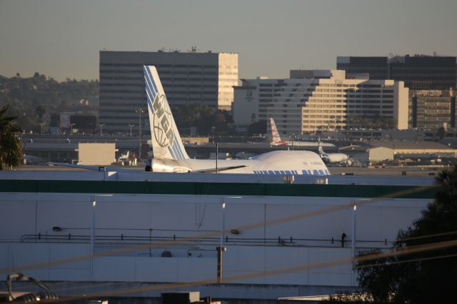 Boeing 747-400 (N344KD)