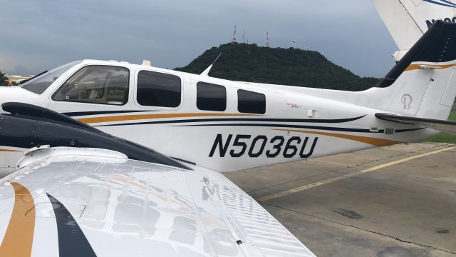 Beechcraft Baron (58) (N5936U)